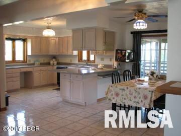 1231 West No Name Road Carbondale, IL 62902 - Photo 6 of 37 Gallery Image 6