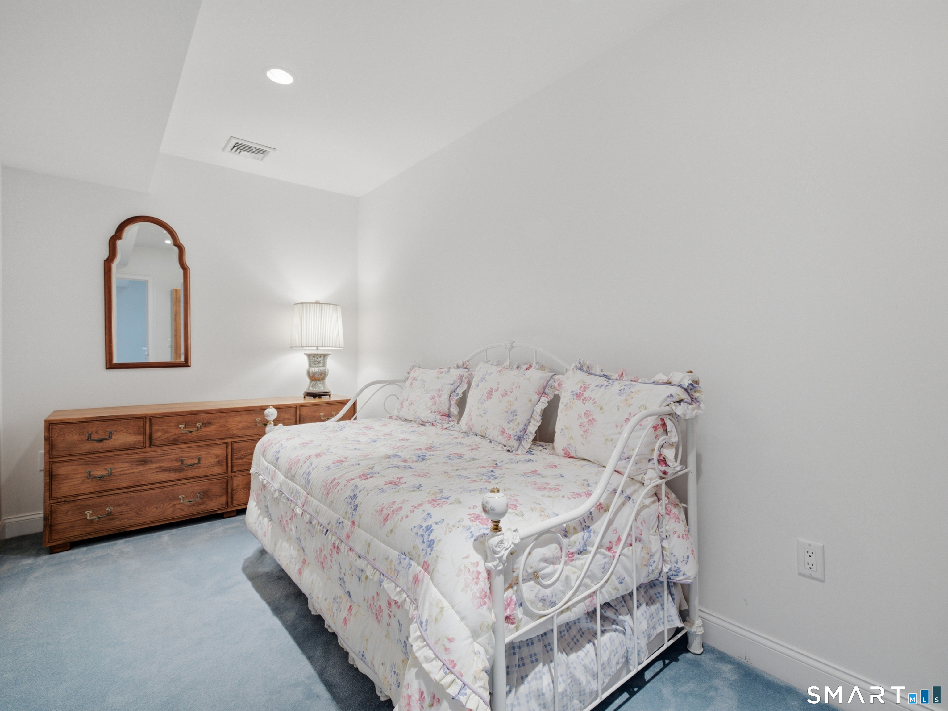 2 Shirecrest, Unit 2 Avon, CT 06001 - Photo 34 of 39