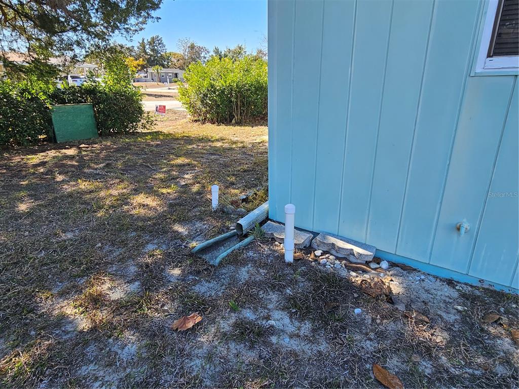 9115 Southwest 102nd Lane Ocala, FL 34481 - Photo 30 of 30 a view of a backyard of the house