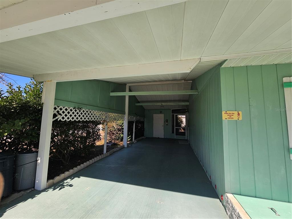 9115 Southwest 102nd Lane Ocala, FL 34481 - Photo 6 of 30 a view of entryway