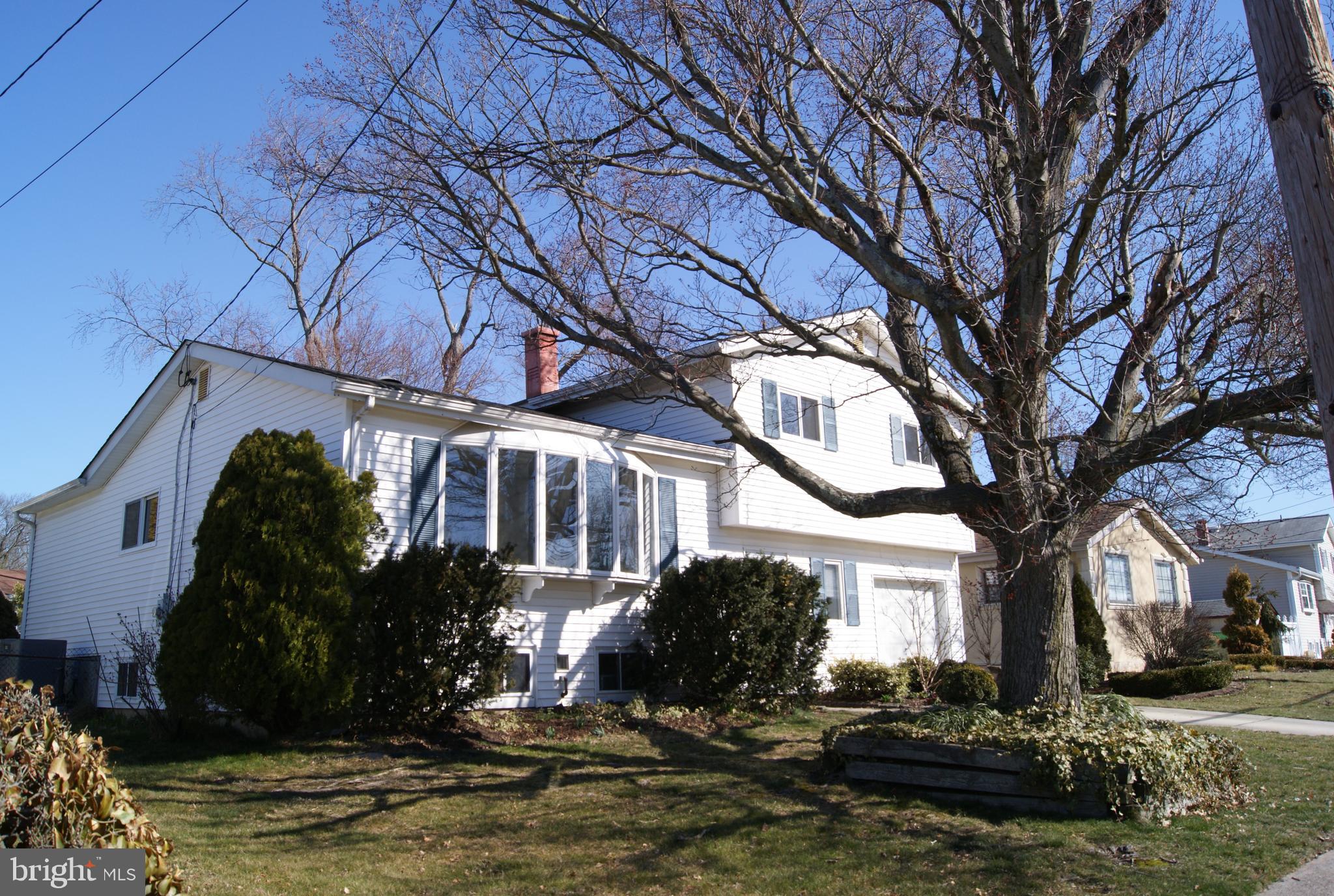 22 Sycamore Way Hamilton, NJ 08690 - Photo 2 of 44 Side View