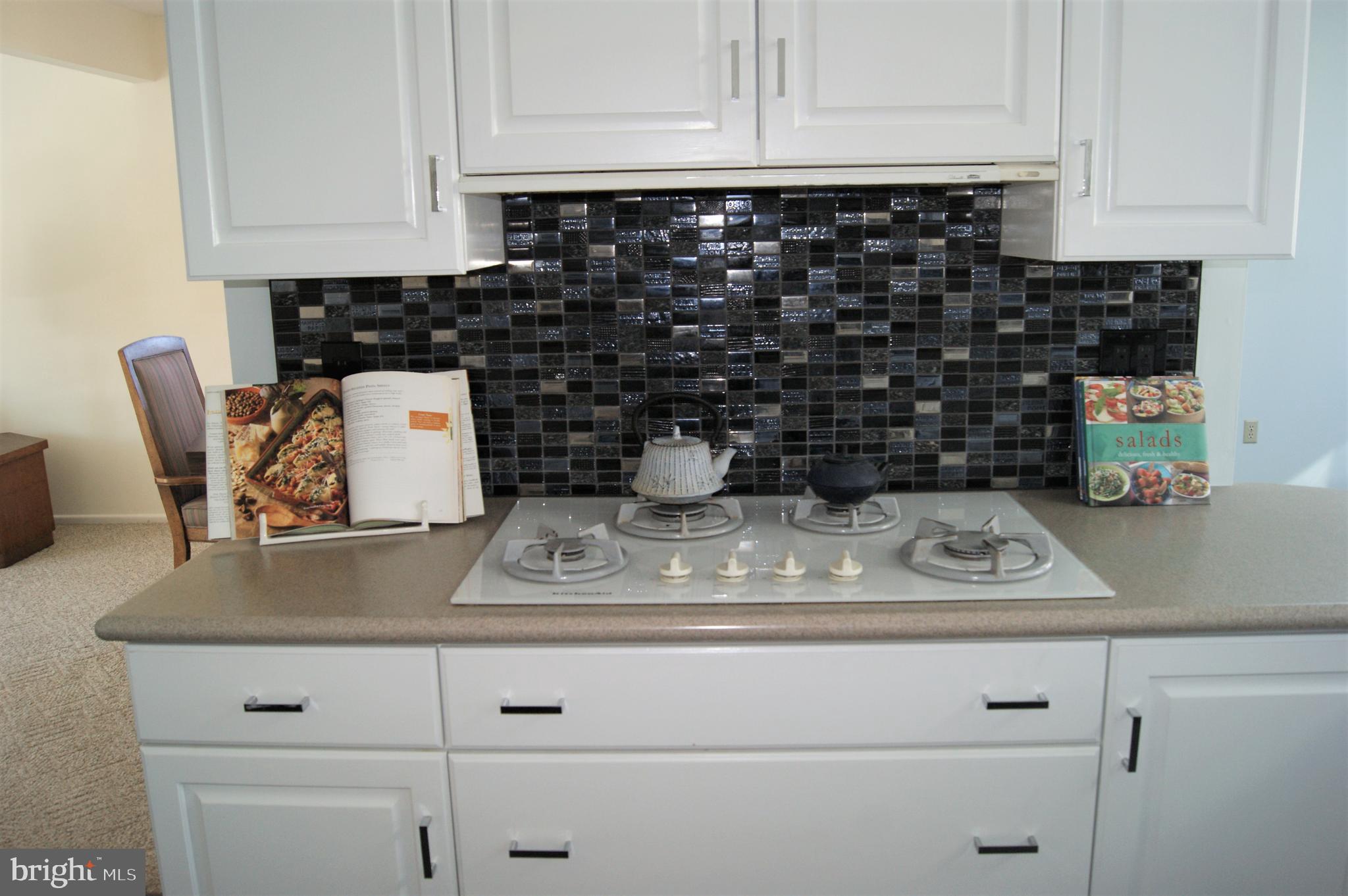 22 Sycamore Way Hamilton, NJ 08690 - Photo 20 of 44 Kitchen
