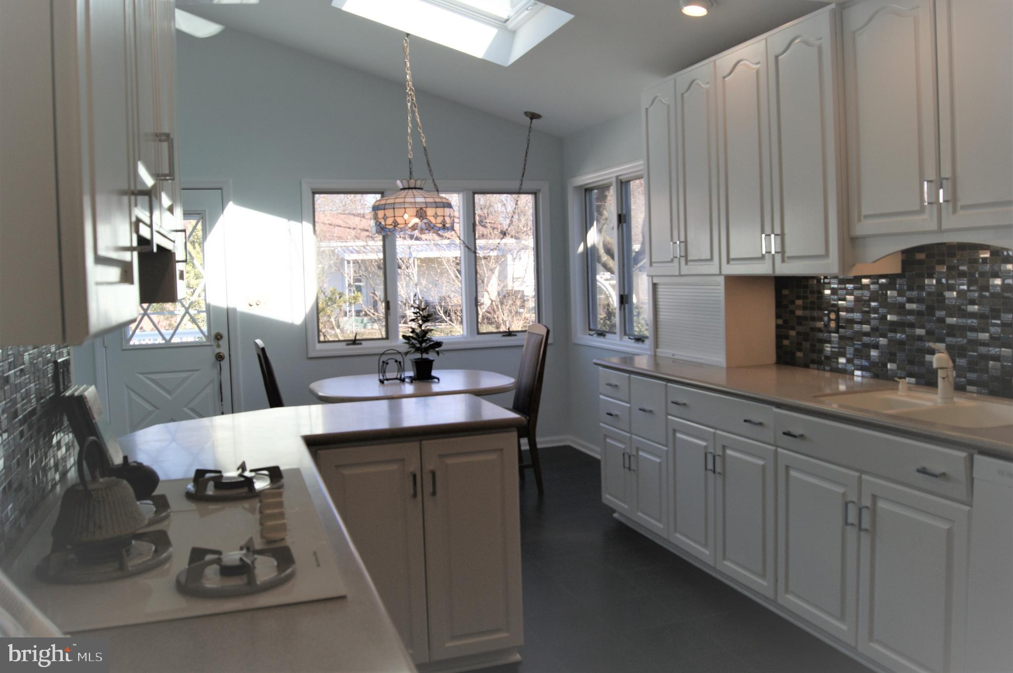 22 Sycamore Way Hamilton, NJ 08690 - Photo 26 of 44 Kitchen