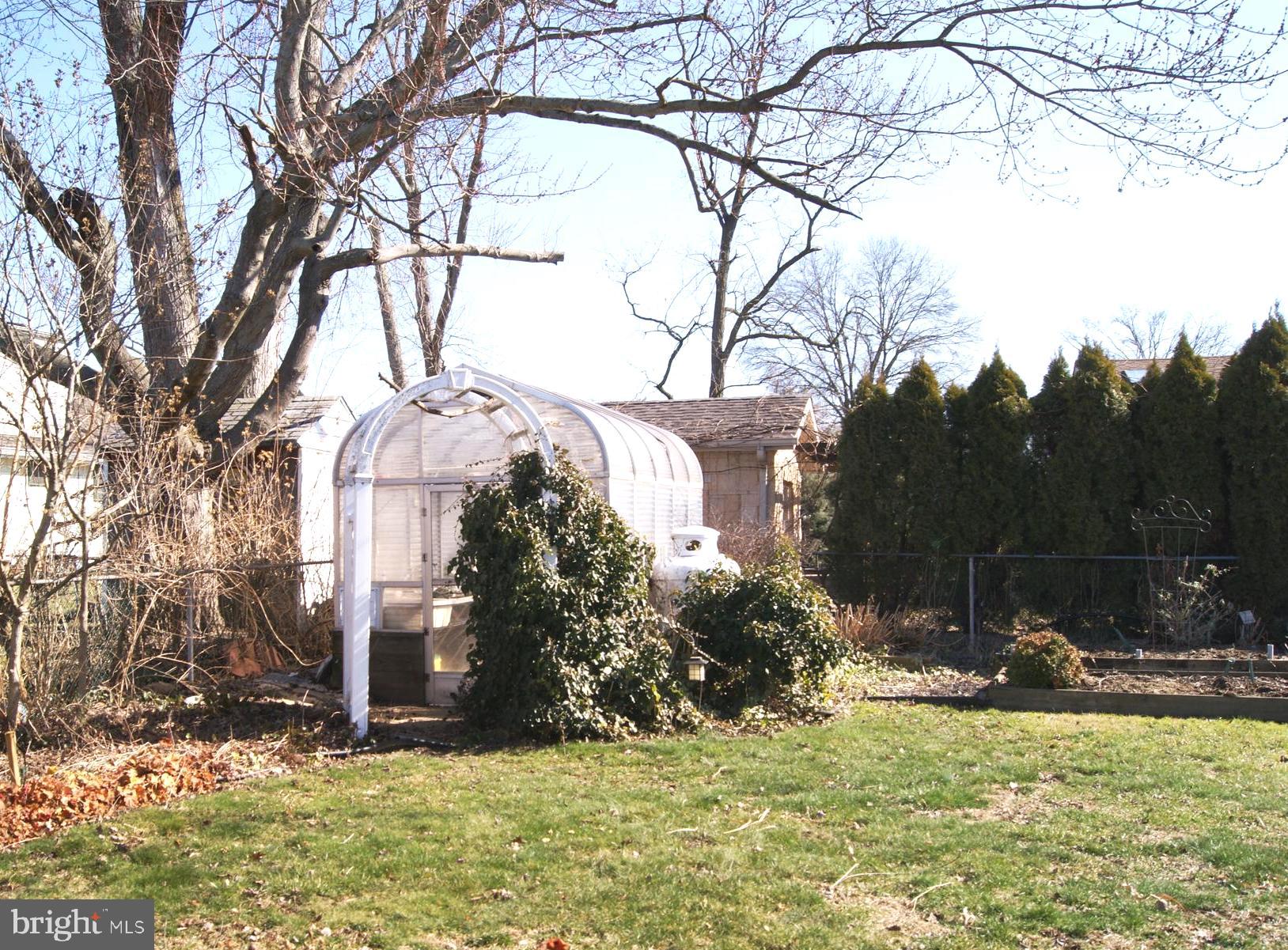 22 Sycamore Way Hamilton, NJ 08690 - Photo 42 of 44 Green House