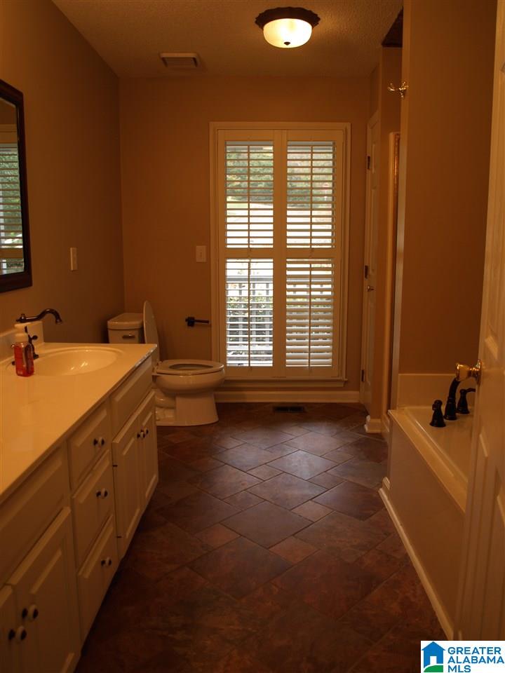3608 Oak Point Circle Birmingham, AL 35223 - Photo 15 of 40