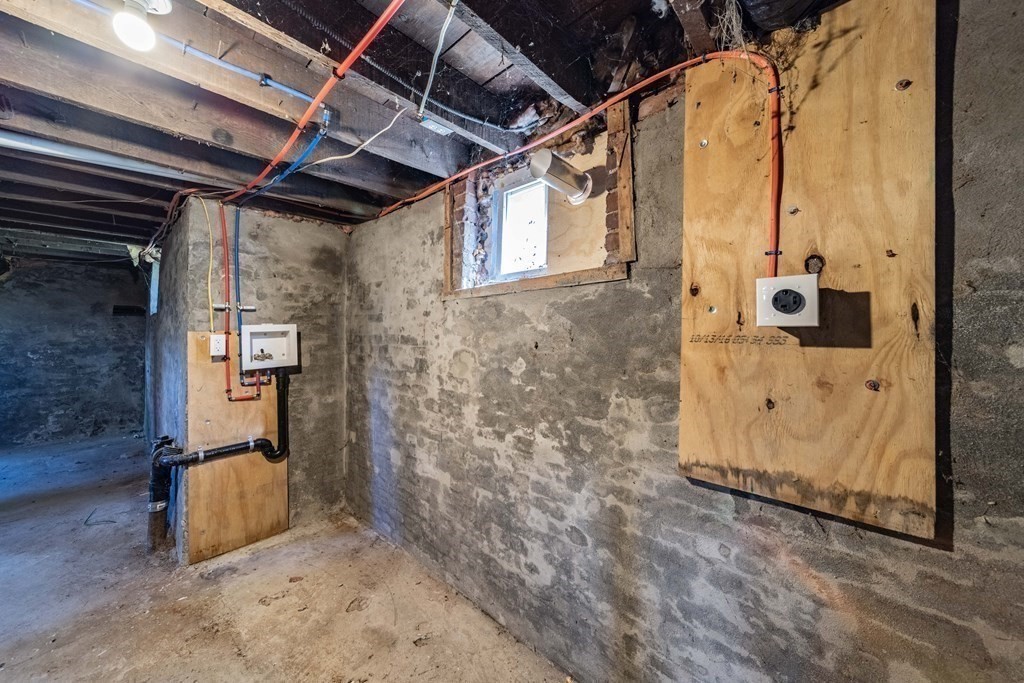 640 Main Street West Springfield, MA 01089 - Photo 18 of 18 Gallery Image 18