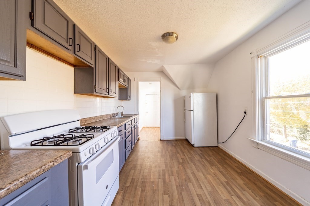 640 Main Street West Springfield, MA 01089 - Photo 9 of 18 Gallery Image 9