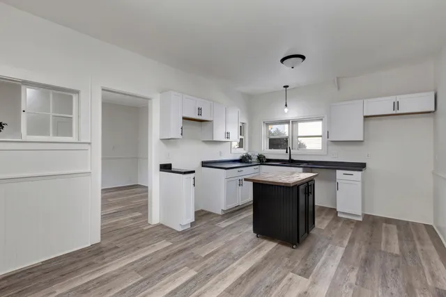 $249,900 | 236 West South Park Avenue, Oshkosh, WI 54902