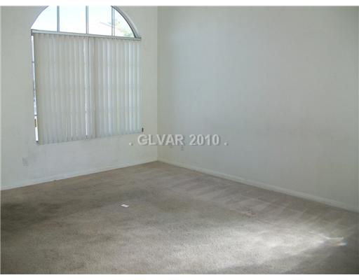 5 Rising Sun Court Henderson, NV 89074 - Photo 2 of 15 Living Room.