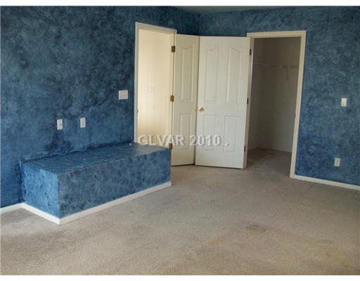 5 Rising Sun Court Henderson, NV 89074 - Photo 10 of 15 Master Bedroom.