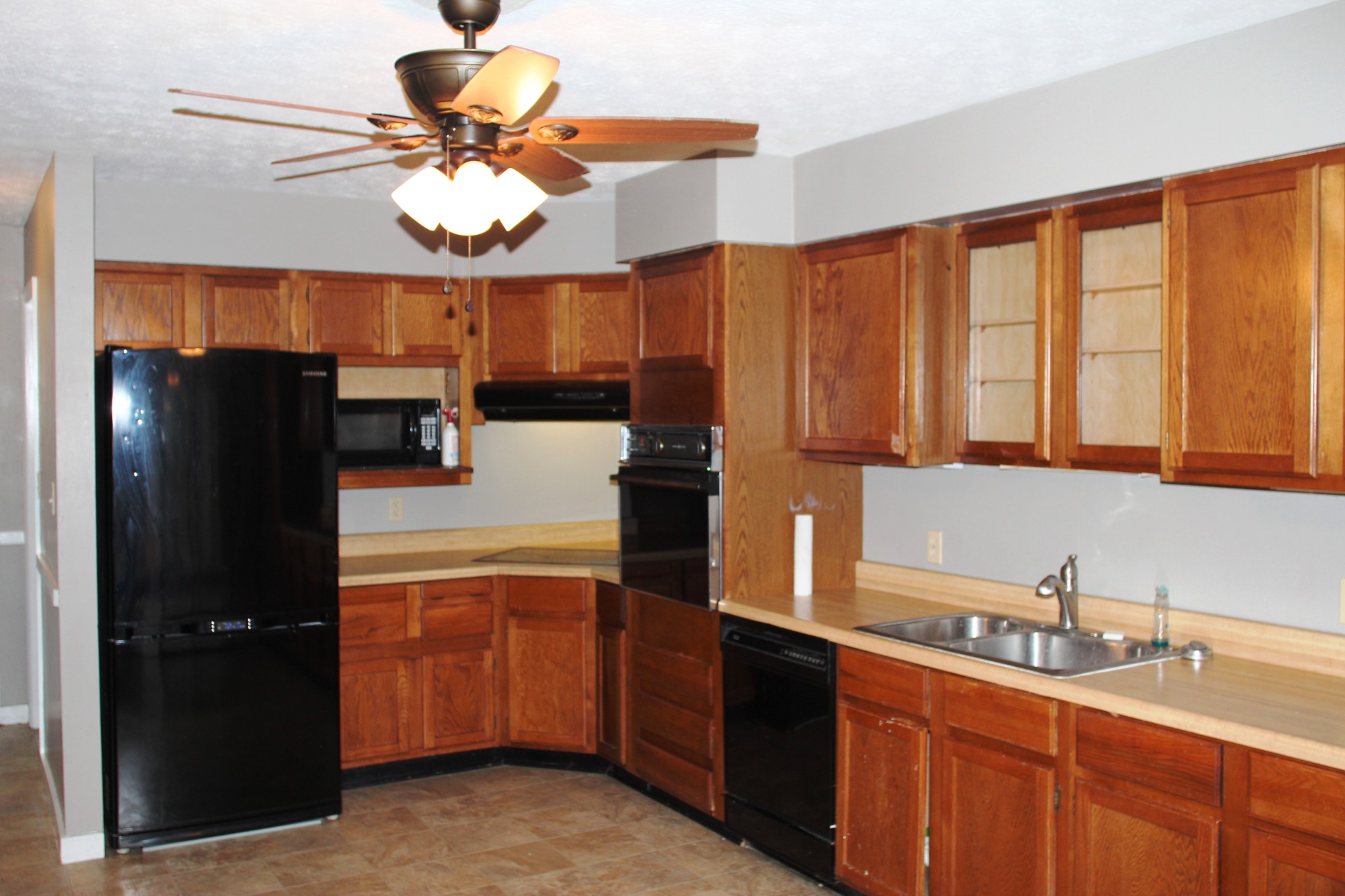 329 Beech Grove Road McMinnville, TN 37110 - Photo 6 of 29