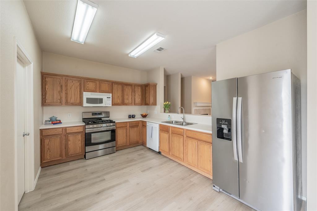629 Chalk Knoll Road Fort Worth, TX 76108 - Photo 7 of 40