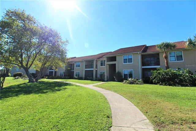 $1,500 | 4001 Crockers Lake Boulevard, Unit 1026, Sarasota, FL 34238