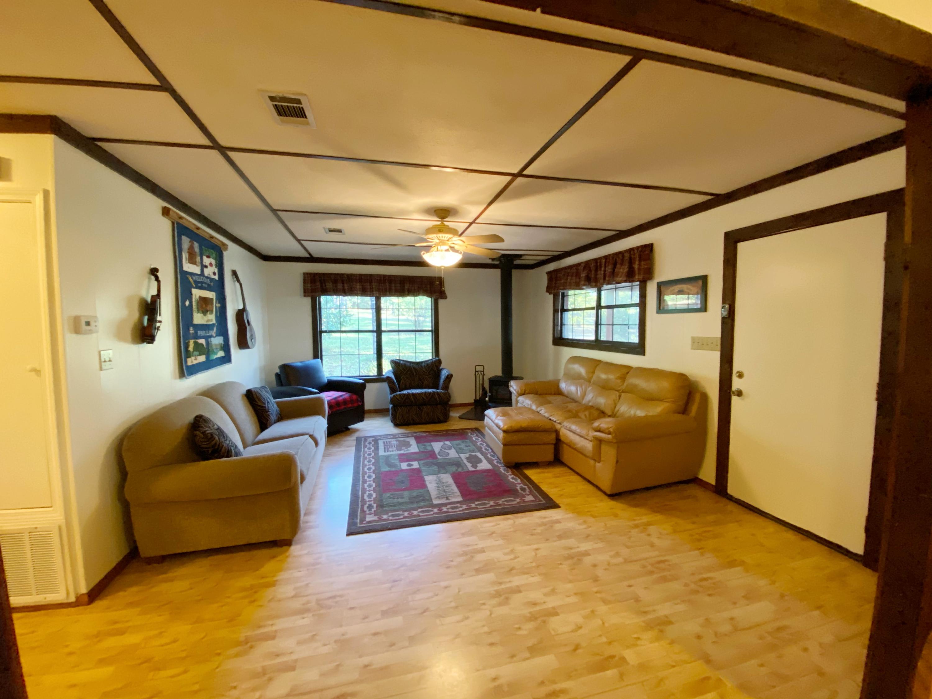 1171 Spring Lake Road DeFuniak Springs, FL 32433 - Photo 25 of 36 Living Room from kitchen