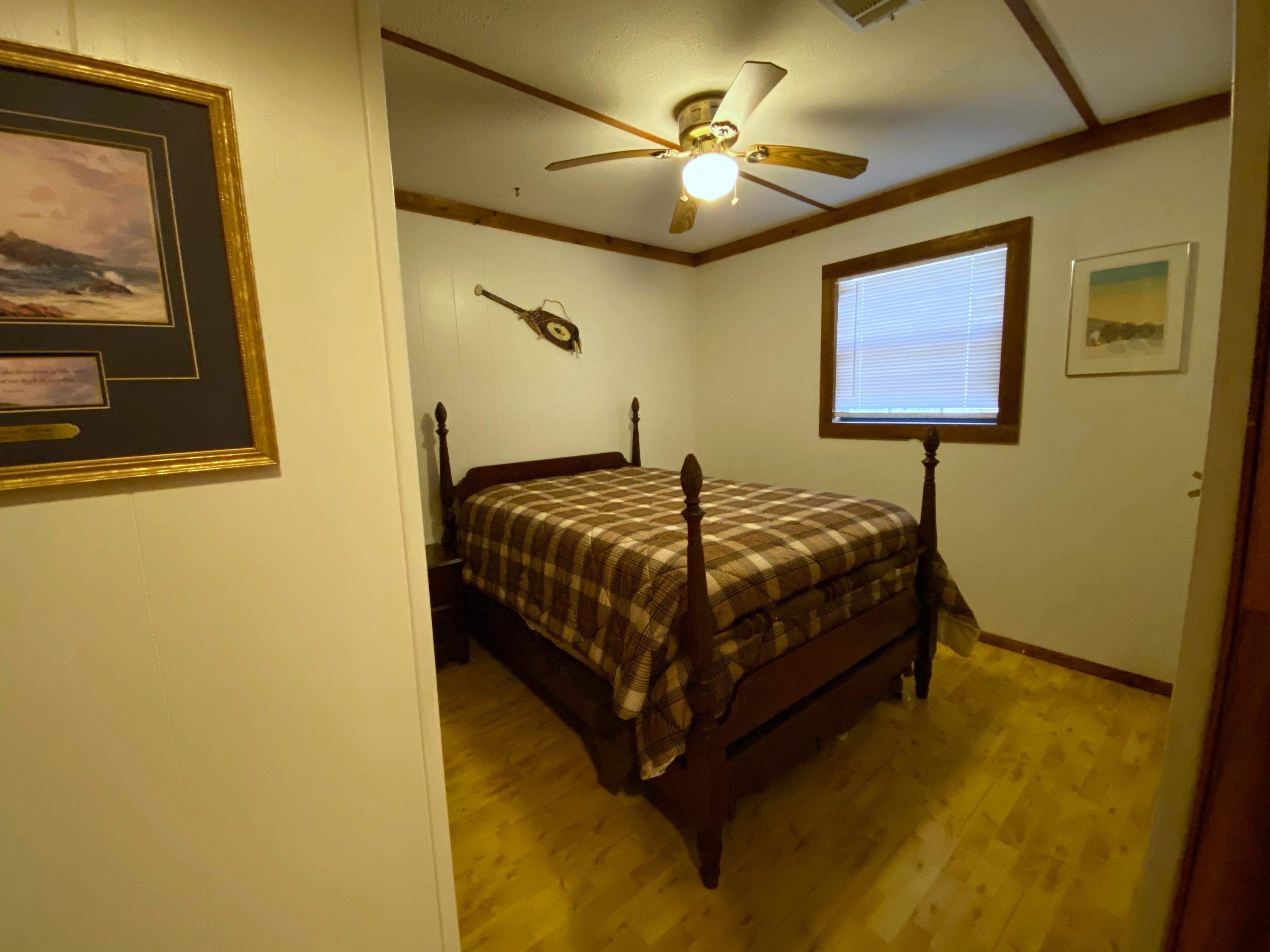 1171 Spring Lake Road DeFuniak Springs, FL 32433 - Photo 27 of 36 Bedroom 2
