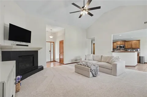 $339,500 | 928 Bluestem Drive, Baldwin City, KS 66006