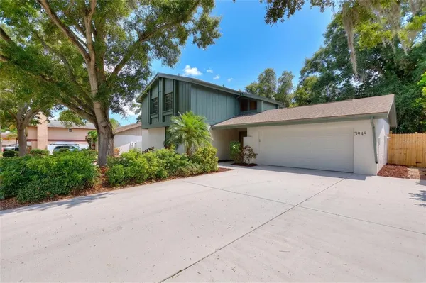 $599,900 | 3948 Orchard Hill Circle, Palm Harbor, FL 34684