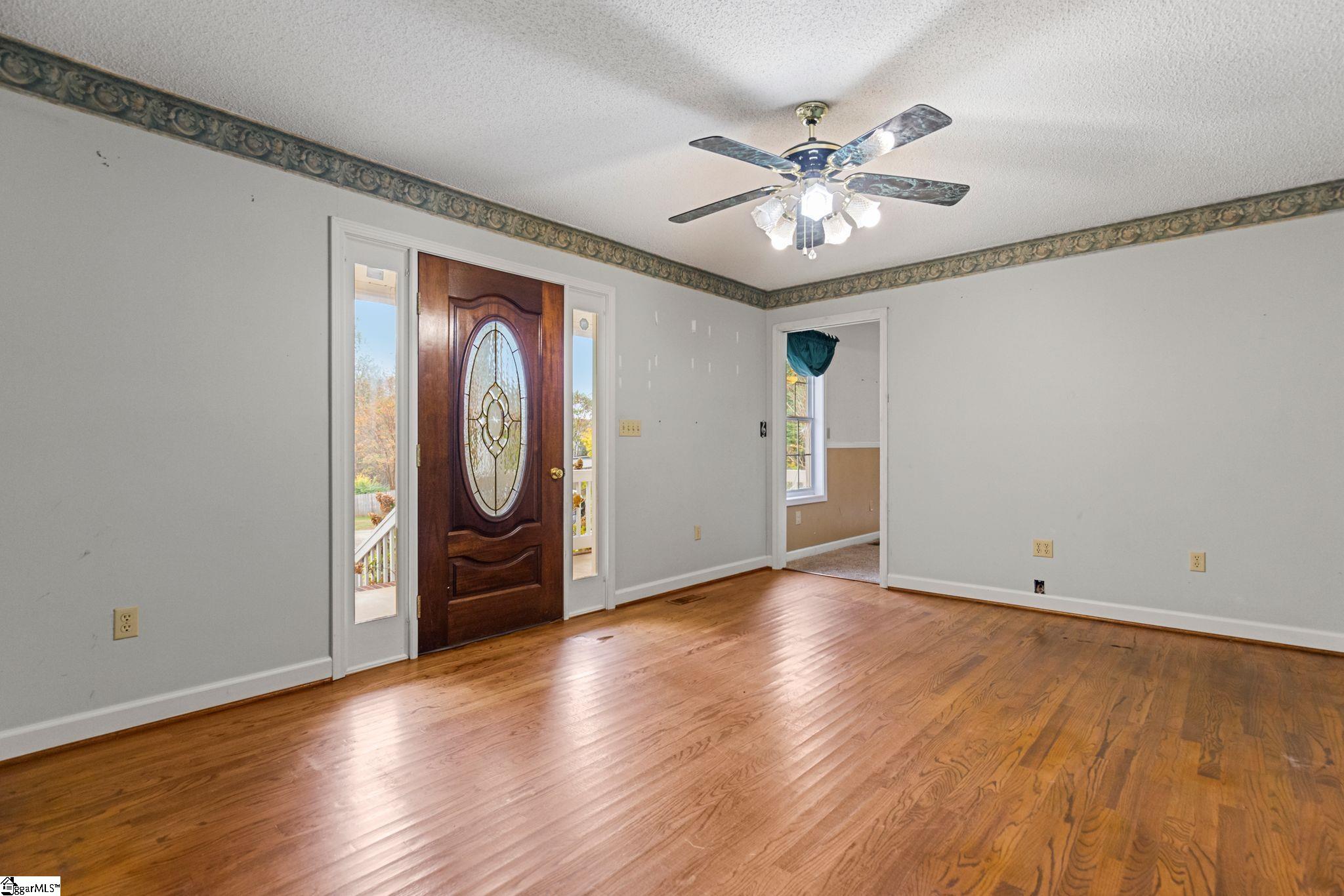 101 Thompson Road Taylors, SC 29687 - Photo 12 of 37