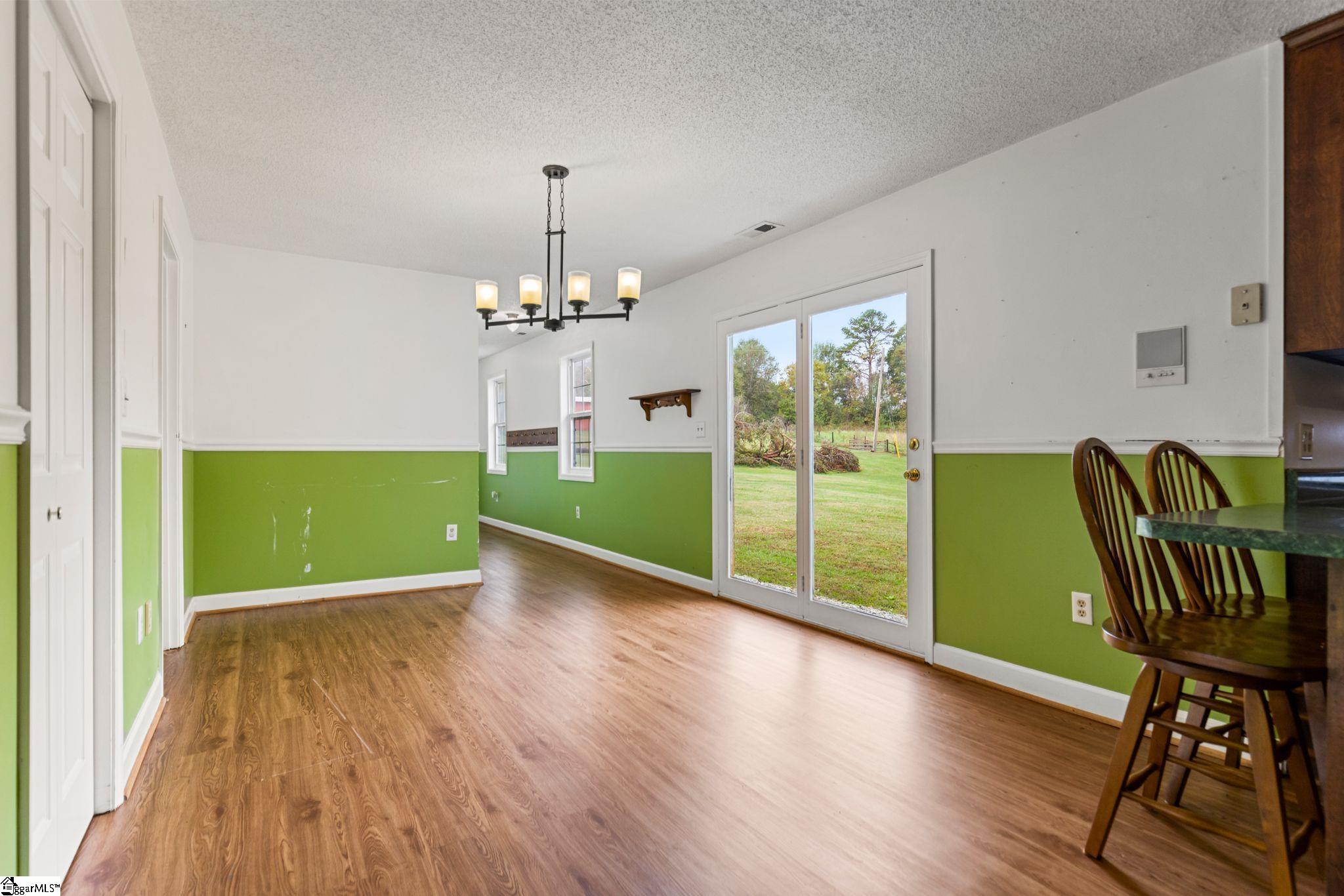101 Thompson Road Taylors, SC 29687 - Photo 21 of 37