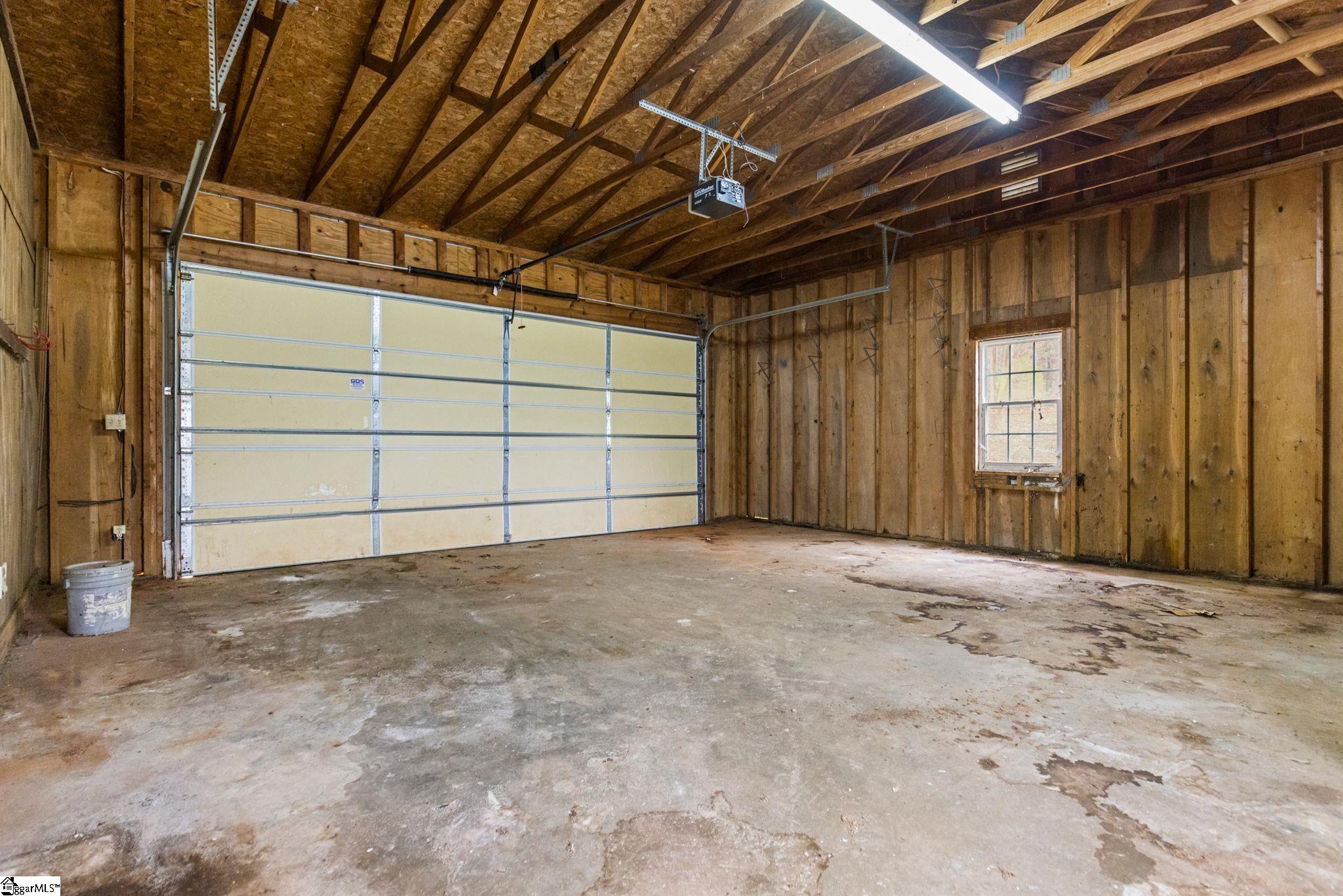 101 Thompson Road Taylors, SC 29687 - Photo 26 of 37