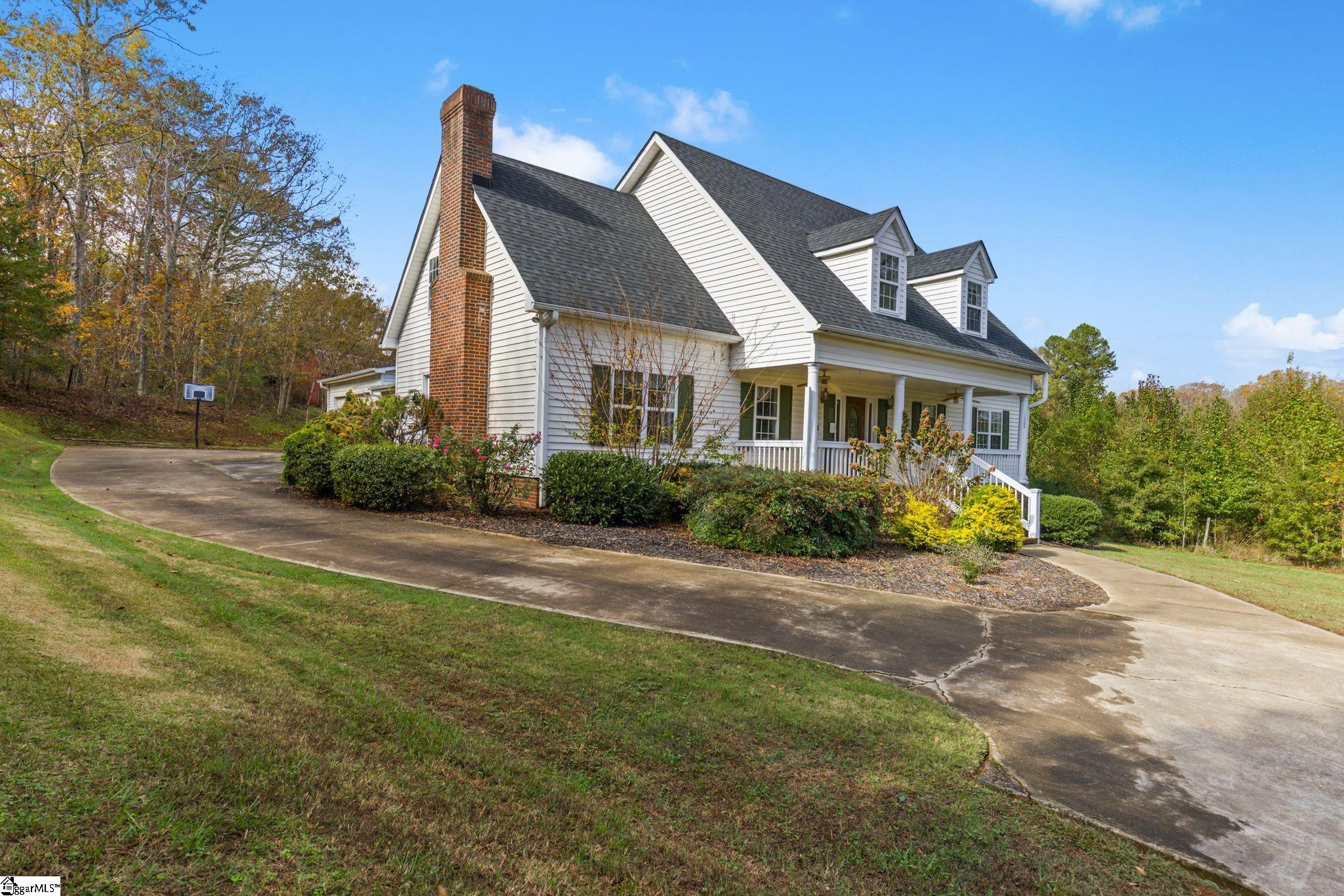 101 Thompson Road Taylors, SC 29687 - Photo 4 of 37
