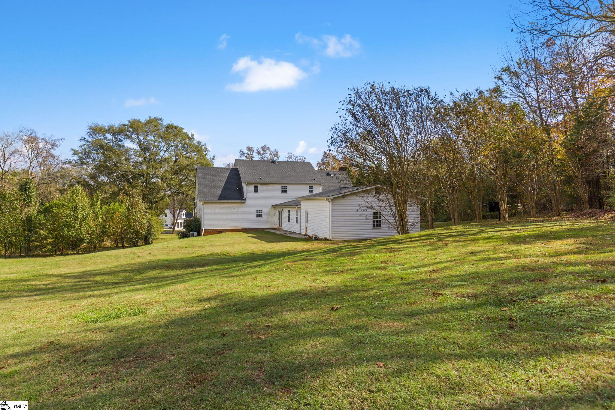 101 Thompson Road Taylors, SC 29687 - Photo 7 of 37
