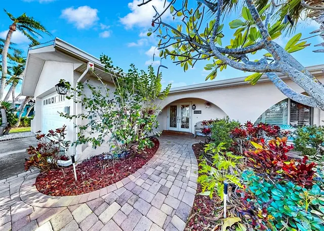 $699,000 | 6317 Cocoa Lane, Apollo Beach, FL 33572