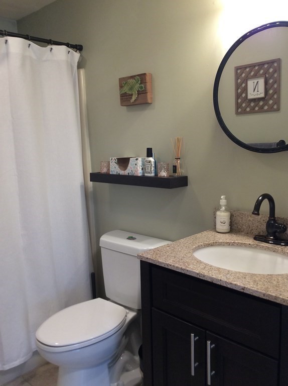 81 Woodland Road Uxbridge, MA 01569 - Photo 18 of 30 Gallery Image 18
