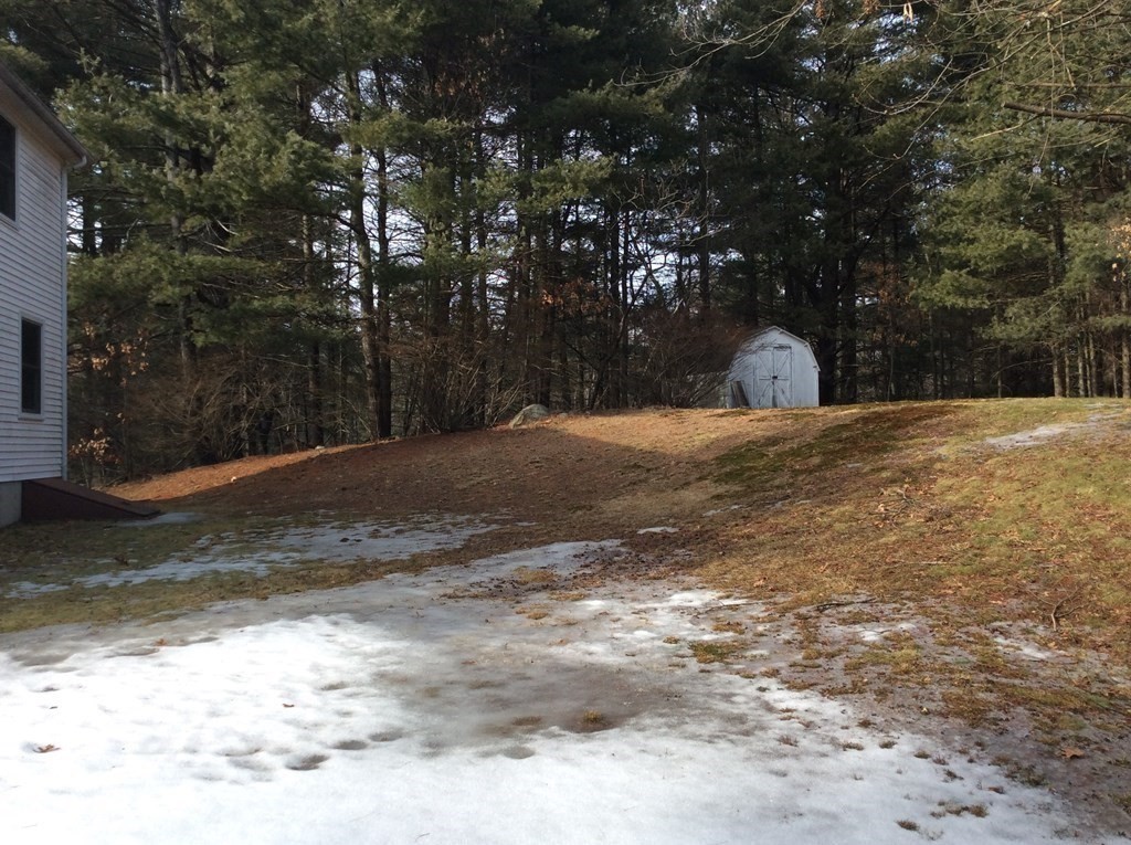 81 Woodland Road Uxbridge, MA 01569 - Photo 7 of 30 Gallery Image 7