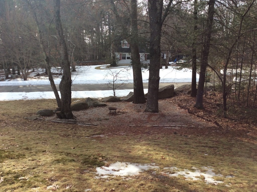 81 Woodland Road Uxbridge, MA 01569 - Photo 8 of 30 Gallery Image 8