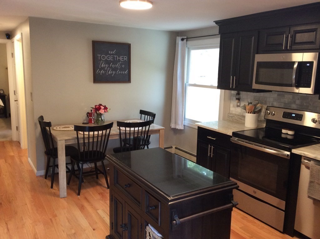 81 Woodland Road Uxbridge, MA 01569 - Photo 10 of 30 Gallery Image 10