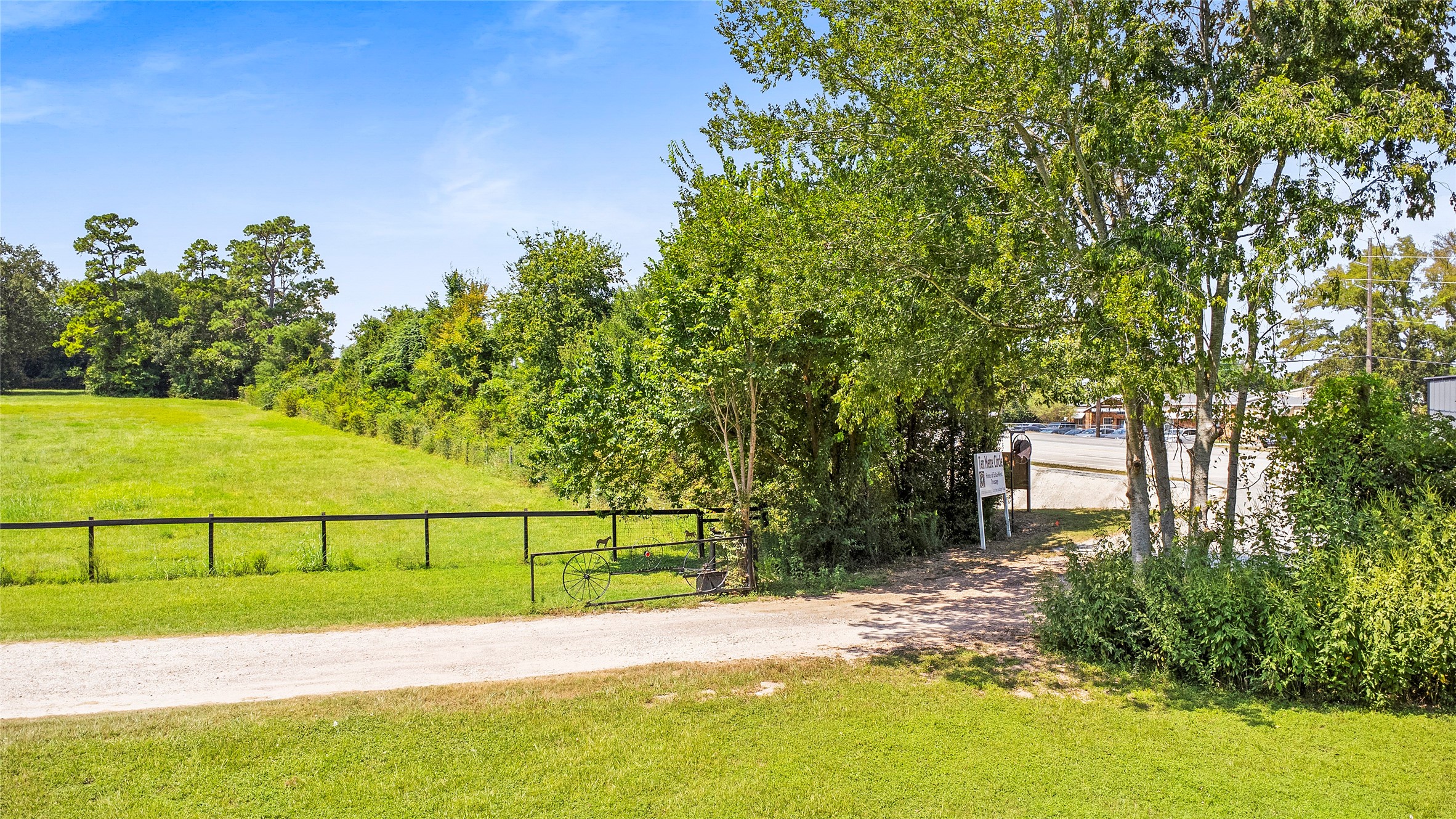 1097 Rd W Willis Tx 77318 Road West Willis, TX 77318 - Photo 6 of 6 a view of a street