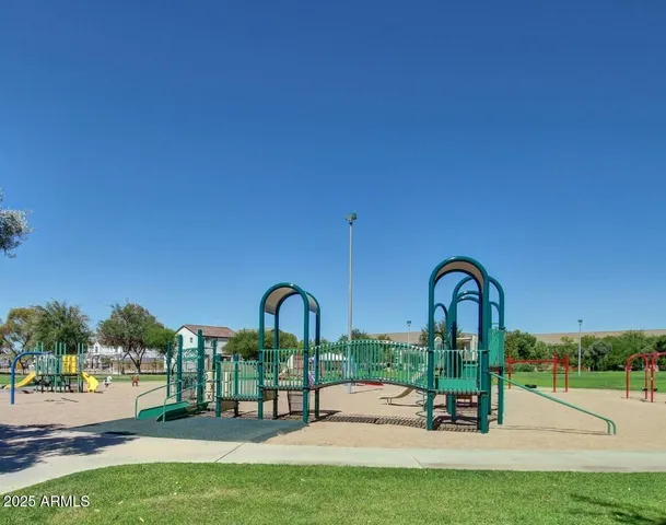 a view of outdoor space yard and porch