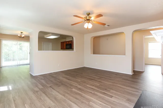 $2,000 | 11335 Branding Depot, San Antonio, TX 78254