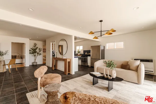 $4,595,000 | 6935 Trolleyway South, Playa del Rey, CA 90293