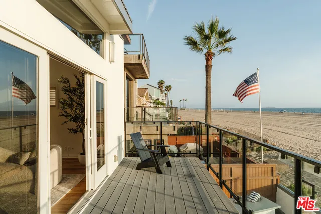 $4,595,000 | 6935 Trolleyway South, Playa del Rey, CA 90293