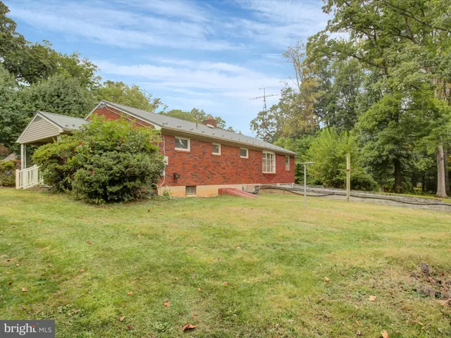 $325,000 | 5500 Charlestown Road, Mercersburg, PA 17236