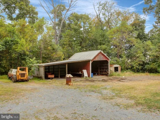 $325,000 | 5500 Charlestown Road, Mercersburg, PA 17236