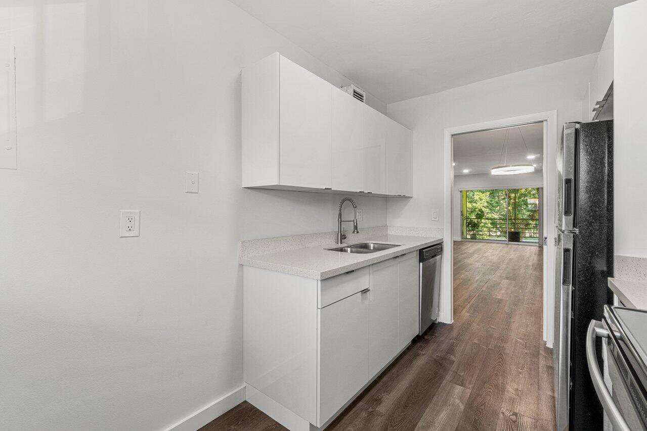 013-2300Southwest22ndAvenue-DelrayBeach-