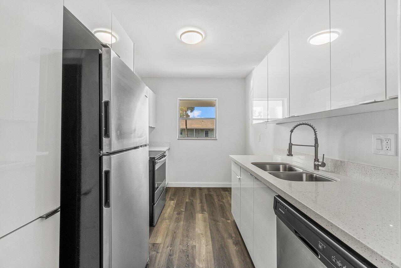 2300 Southwest 22nd Avenue, Unit 116 Delray Beach, FL 33445 - Photo 2 of 37 010-2300Southwest22ndAvenue-DelrayBeach-