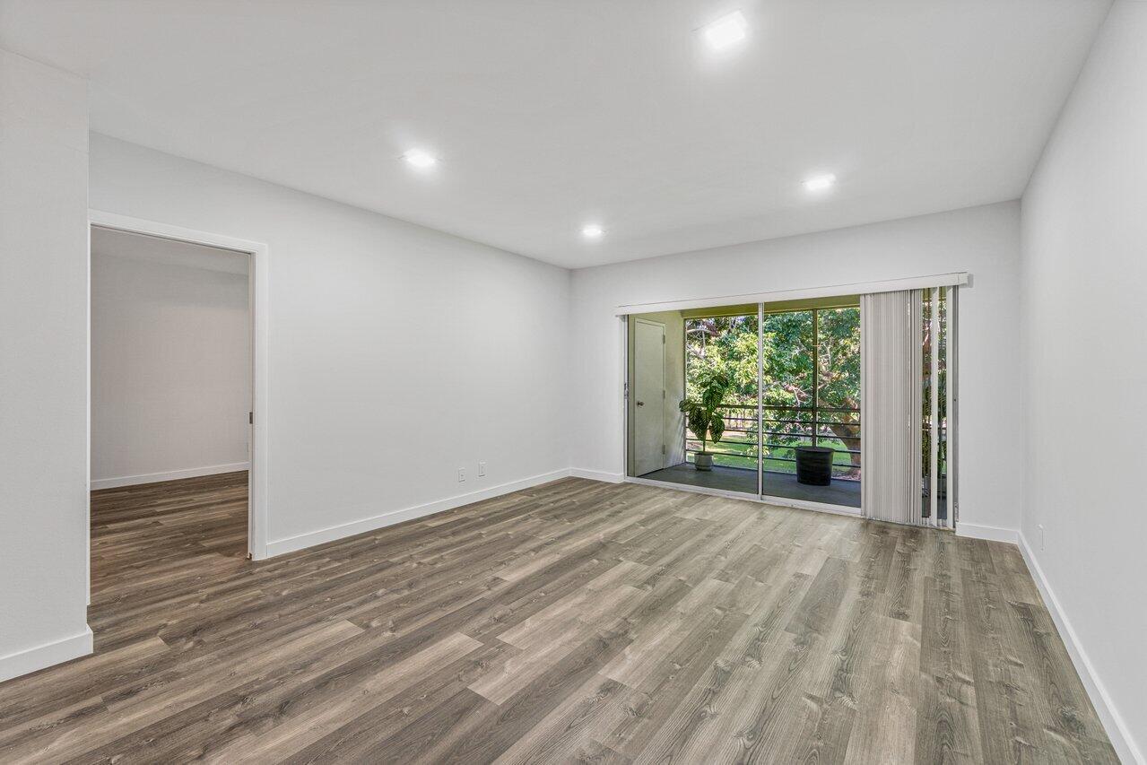 2300 Southwest 22nd Avenue, Unit 116 Delray Beach, FL 33445 - Photo 8 of 37 007-2300Southwest22ndAvenue-DelrayBeach-