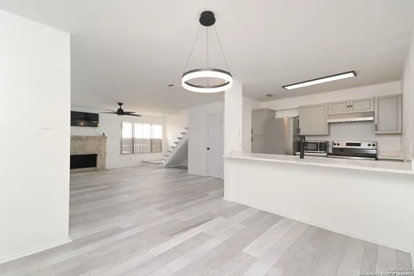 $1,025 | 10527 Perrin Beitel, Unit D208, San Antonio, TX 78217