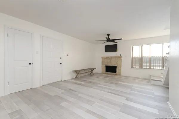 $1,025 | 10527 Perrin Beitel, Unit D208, San Antonio, TX 78217