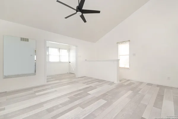 $1,025 | 10527 Perrin Beitel, Unit D208, San Antonio, TX 78217