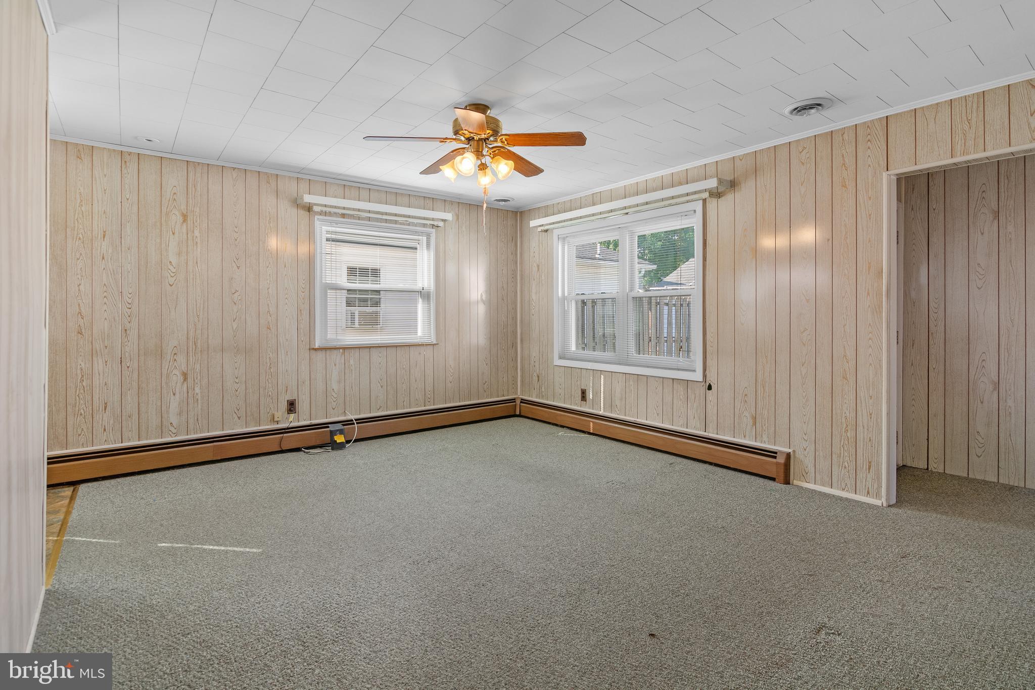 1421 3rd Road Baltimore, MD 21220 - Photo 17 of 30 Living or Family Room