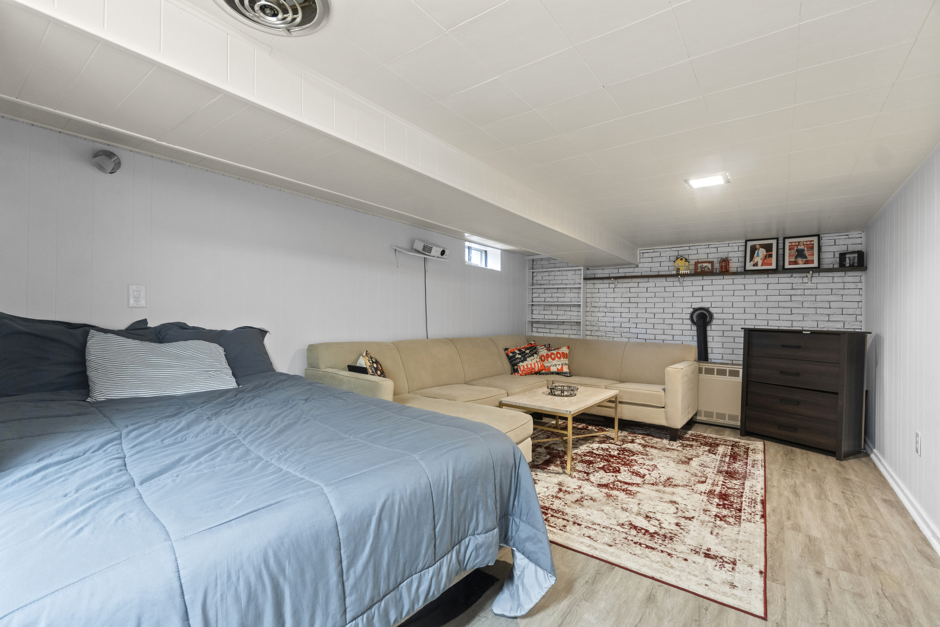 10 Green Acres Lane Thompson, CT 06255 - Photo 33 of 40 a large bedroom with a bed and furniture