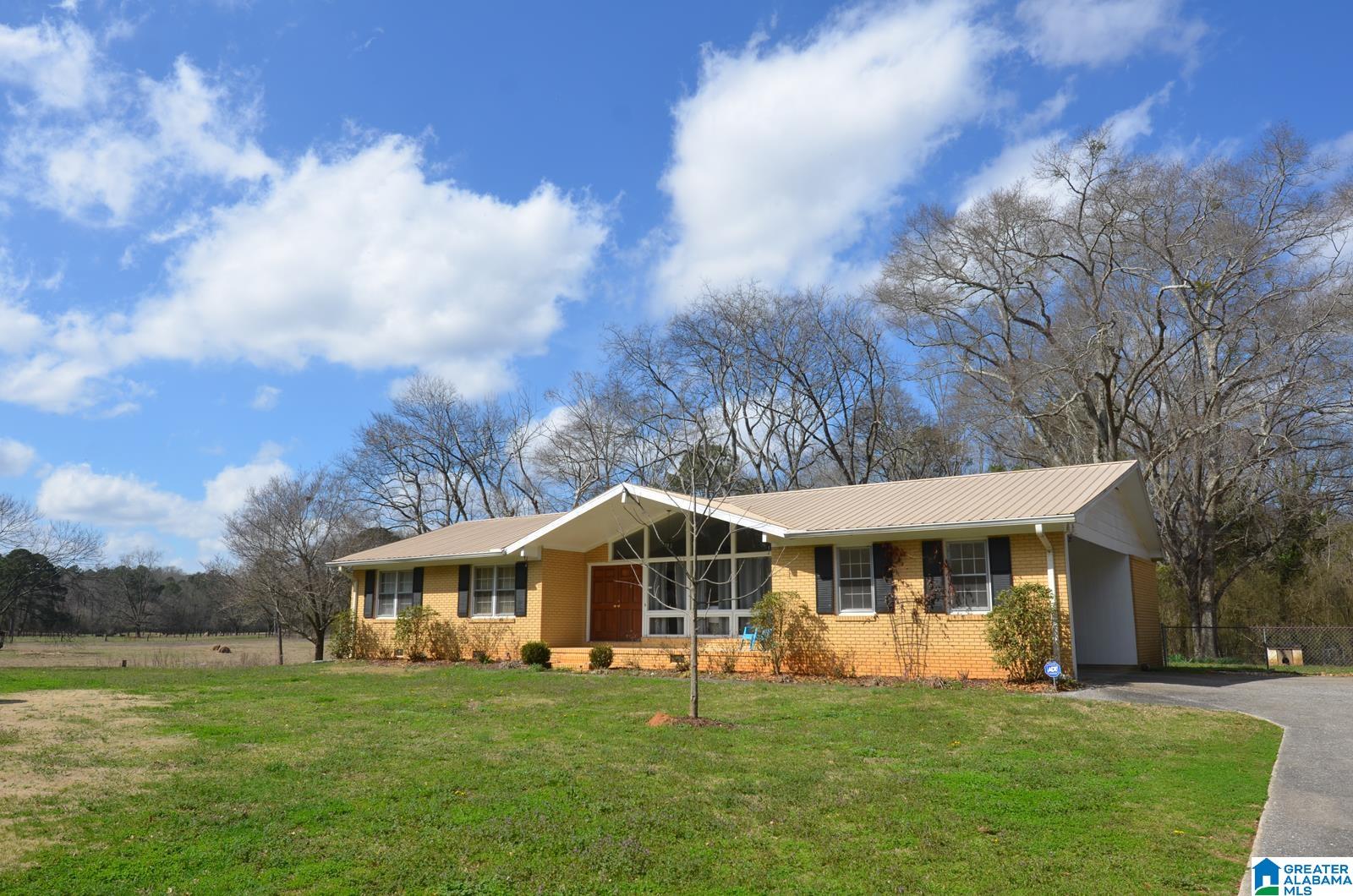 2093 Dearmanville Road Anniston, AL 36207 - Photo 1 of 32