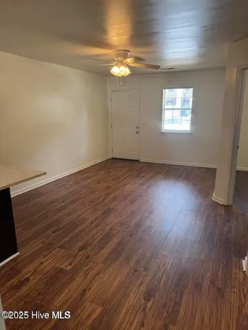 $1,095 | 4008 Whitebridge Drive, Unit 12, Winterville, NC 28590