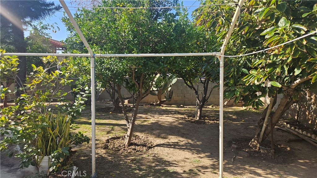 1502 Coronel Street San Fernando, CA 91340 - Photo 16 of 18