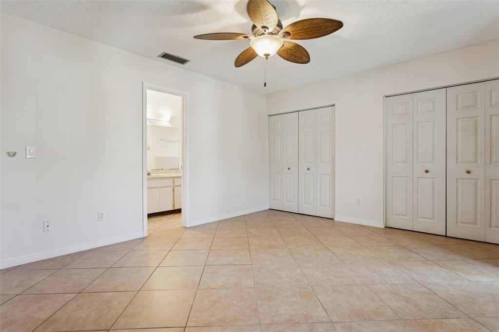 1255 Foggy Ridge Parkway Lutz, FL 33559 - Photo 16 of 28